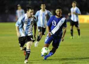 Los Argentinos  golearon  a los chapines 4-0