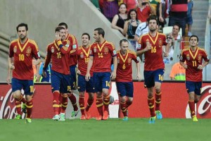 España vence a Nigeria 3-0