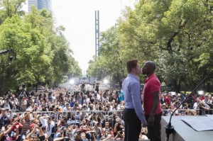 Mayweather y Canelo frente a 30 fanáticos en México