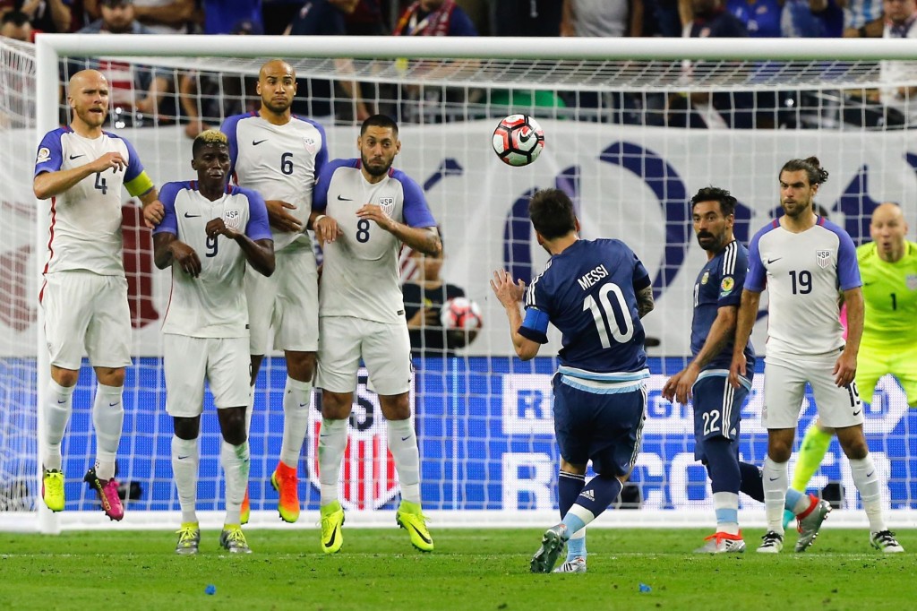 Argentina golea a EE.UU. y es finalista 