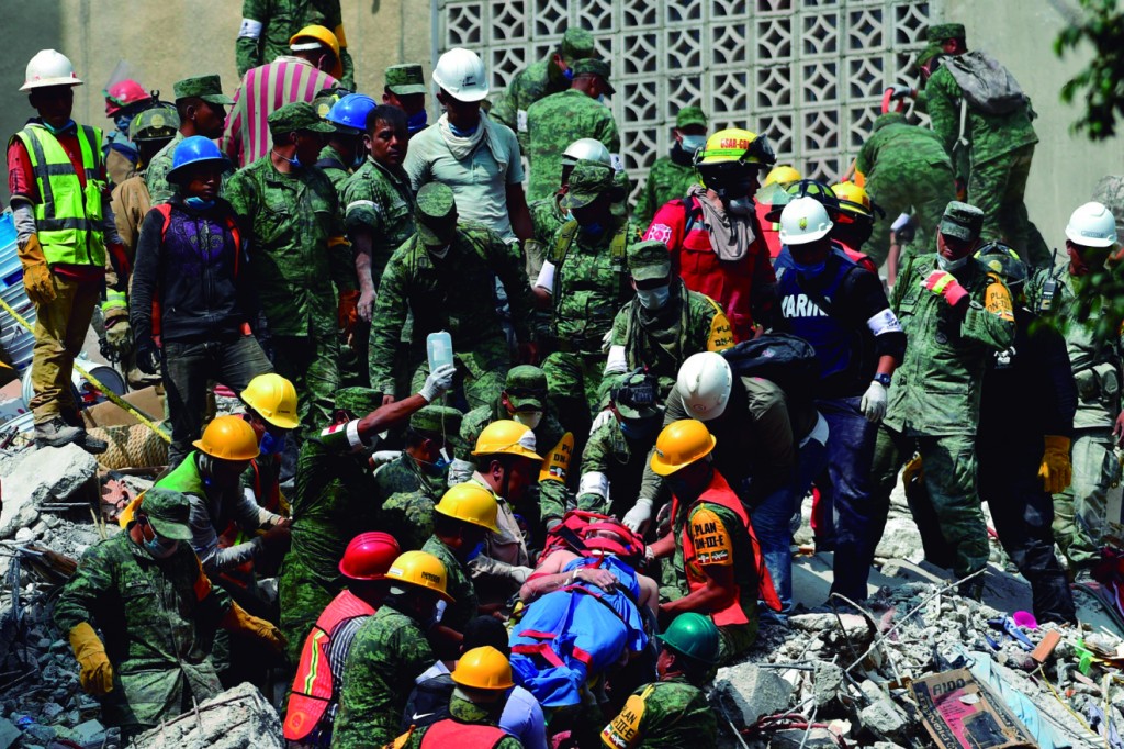  México: prolongarán rescates tras sismo hasta que se agoten señales de vida 